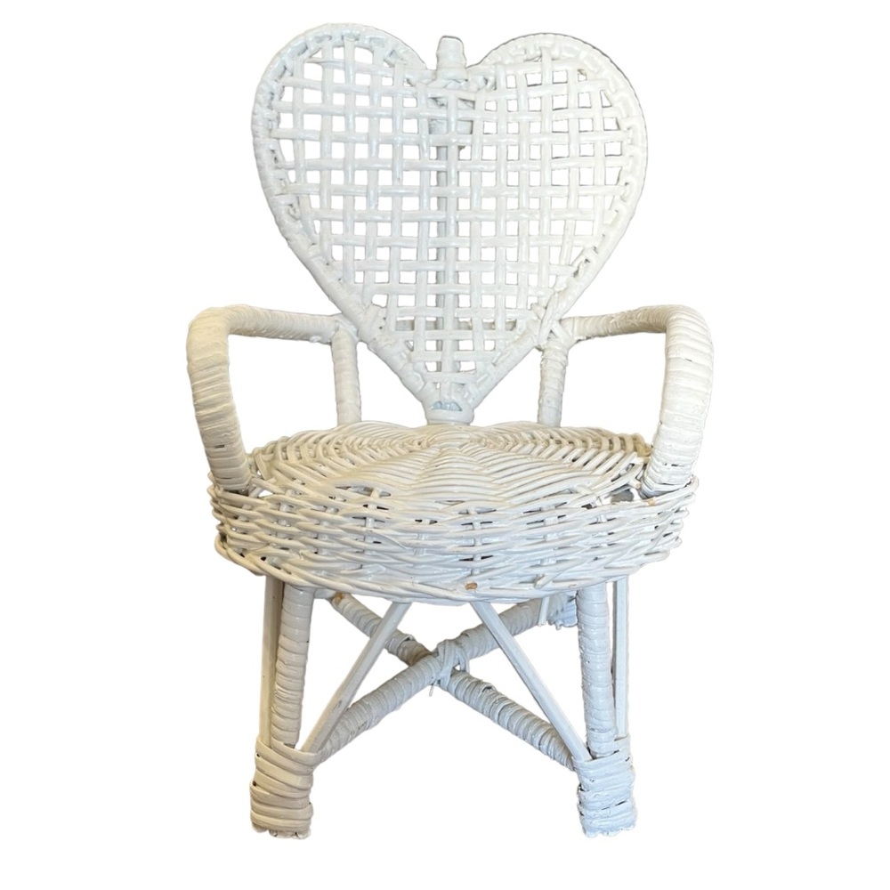 Wicker Rattan Heart Chair Weave Mini Planter Stand White Doll Accessory